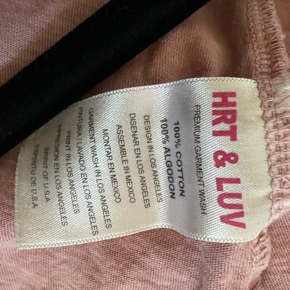 Graphic T-shirt - Picture 5 of 5